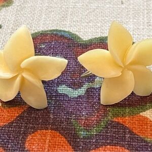 Hawaiian Plumeria earrings